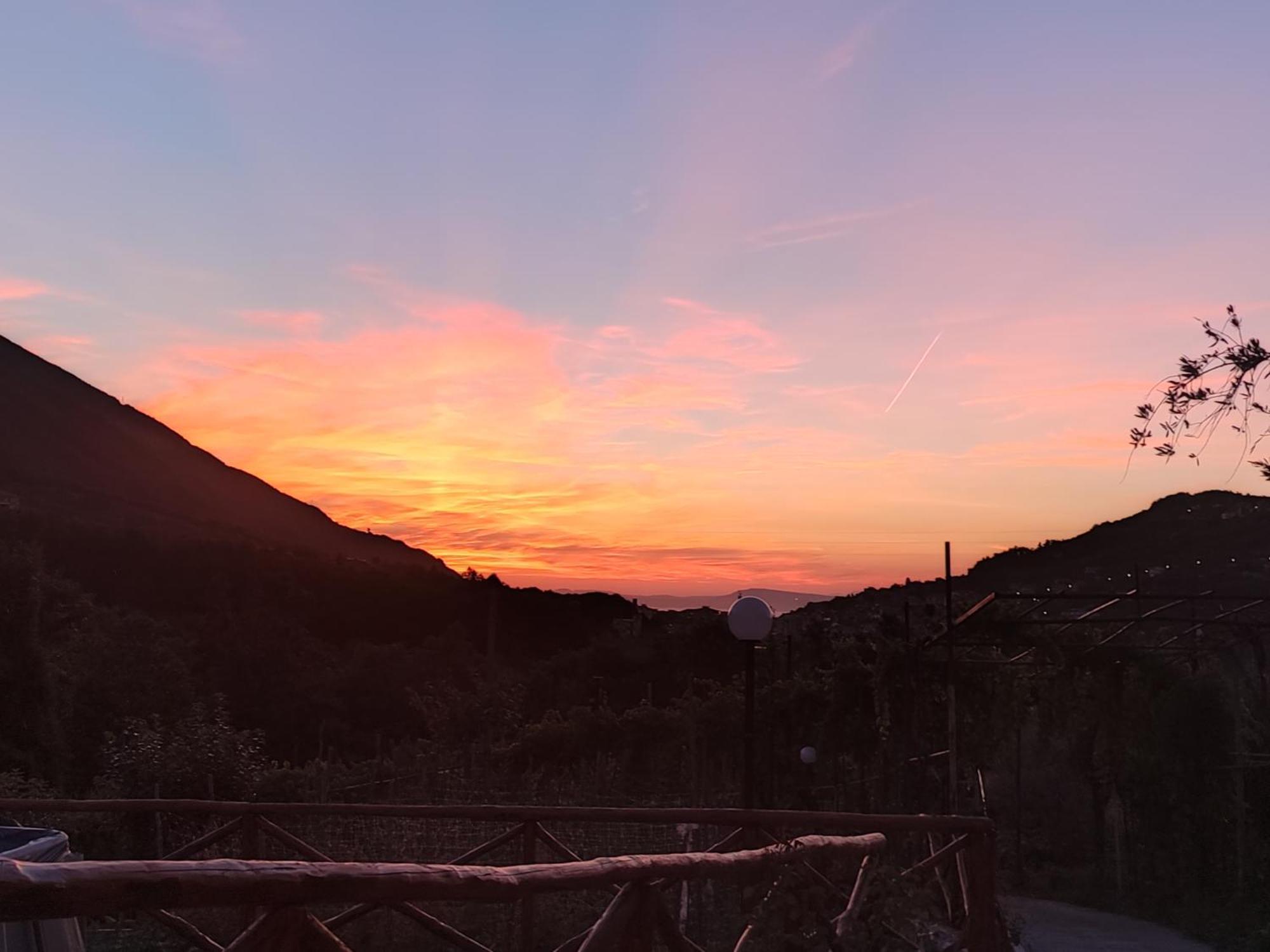 Appartamento Mare E Monti Pimonte Luaran gambar